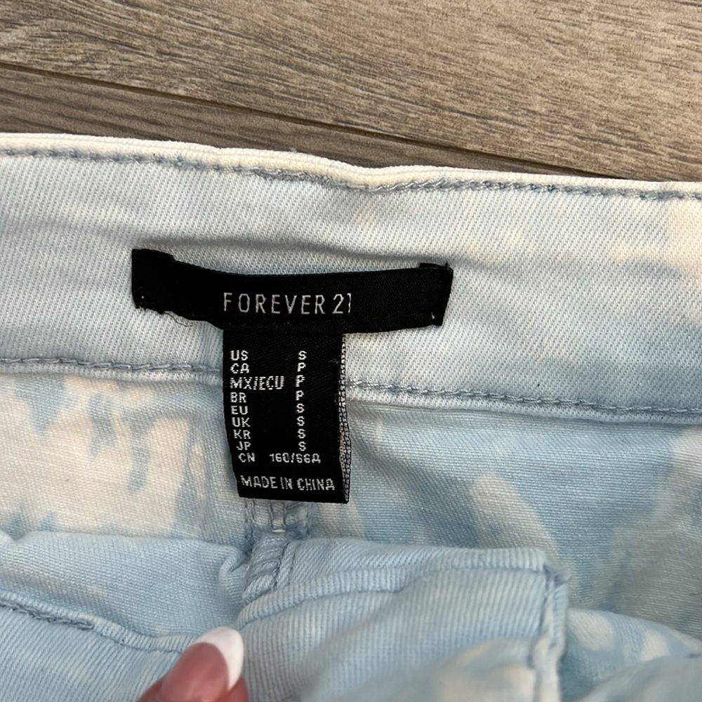 Skirt - Picture 2 of 2